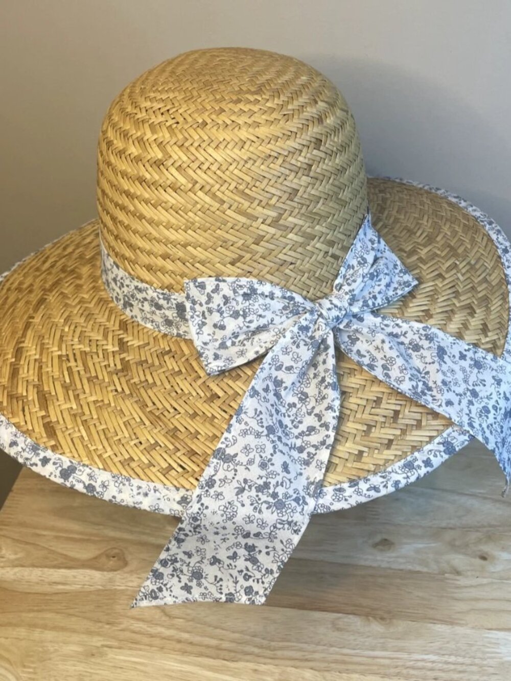 Vintage Straw Sun Hat Wide Brim Floral Ribbon Chin Tie Size L Summer Beach